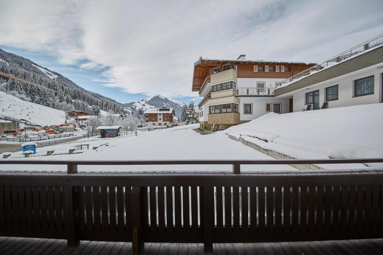 Glemm Lodge Apartments - Joker Card Im Sommer Inklusive Saalbach-Hinterglemm Eksteriør billede